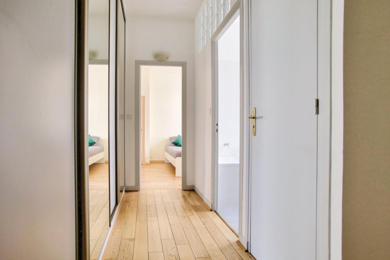 2 Bedrooms Tour Eiffel Rapp Paris Exterior foto